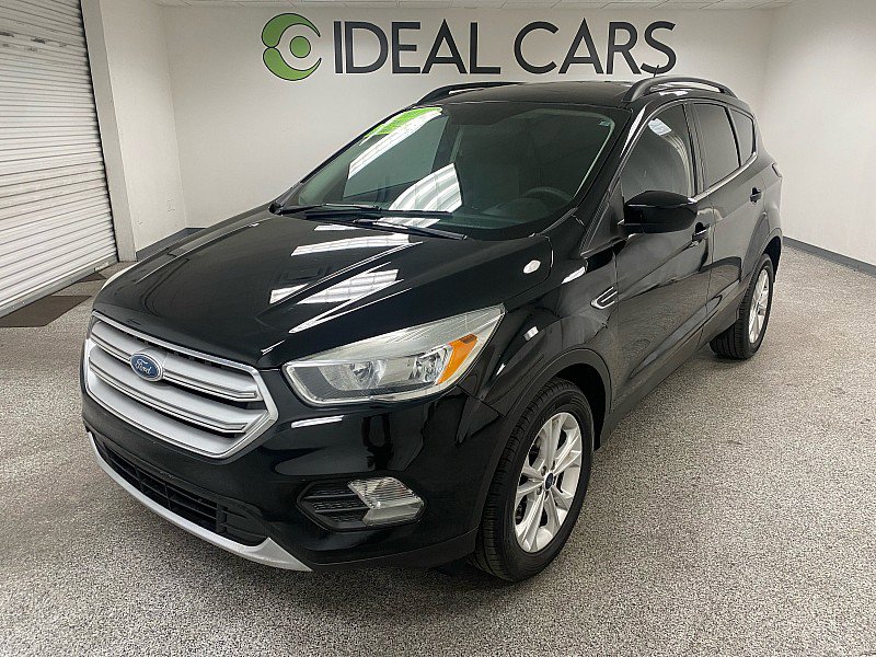 Used 2018 Ford Escape SE image 1