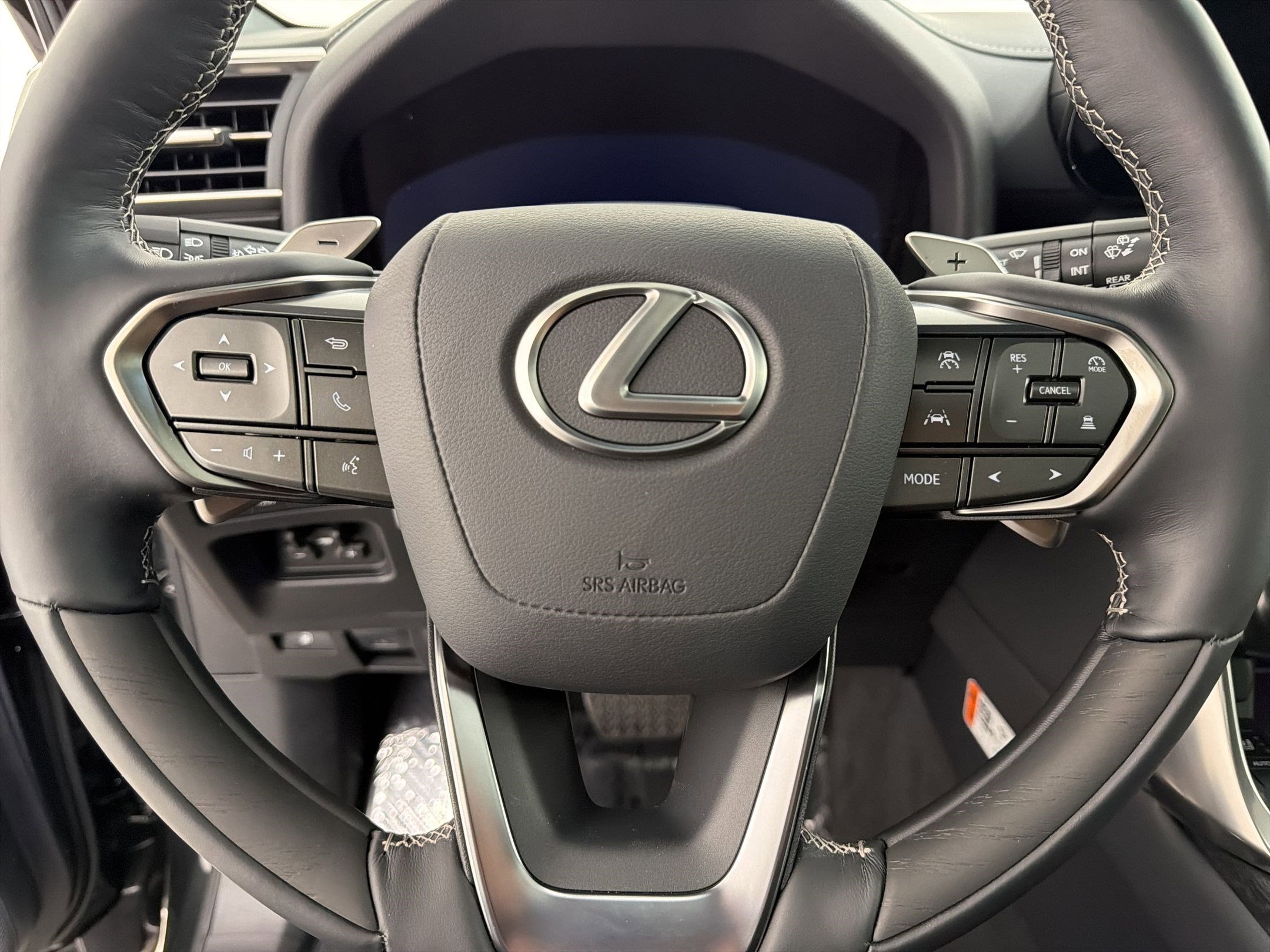New 2026 Lexus LX 700h Luxury AWD/4WD image 17