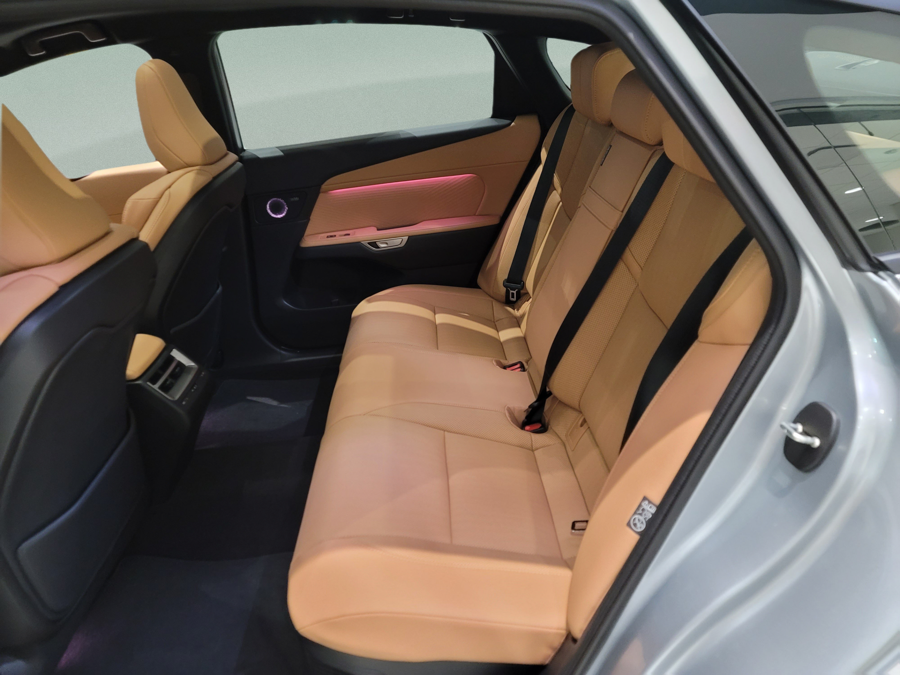 New 2026 Lexus ES 350h FWD image 18