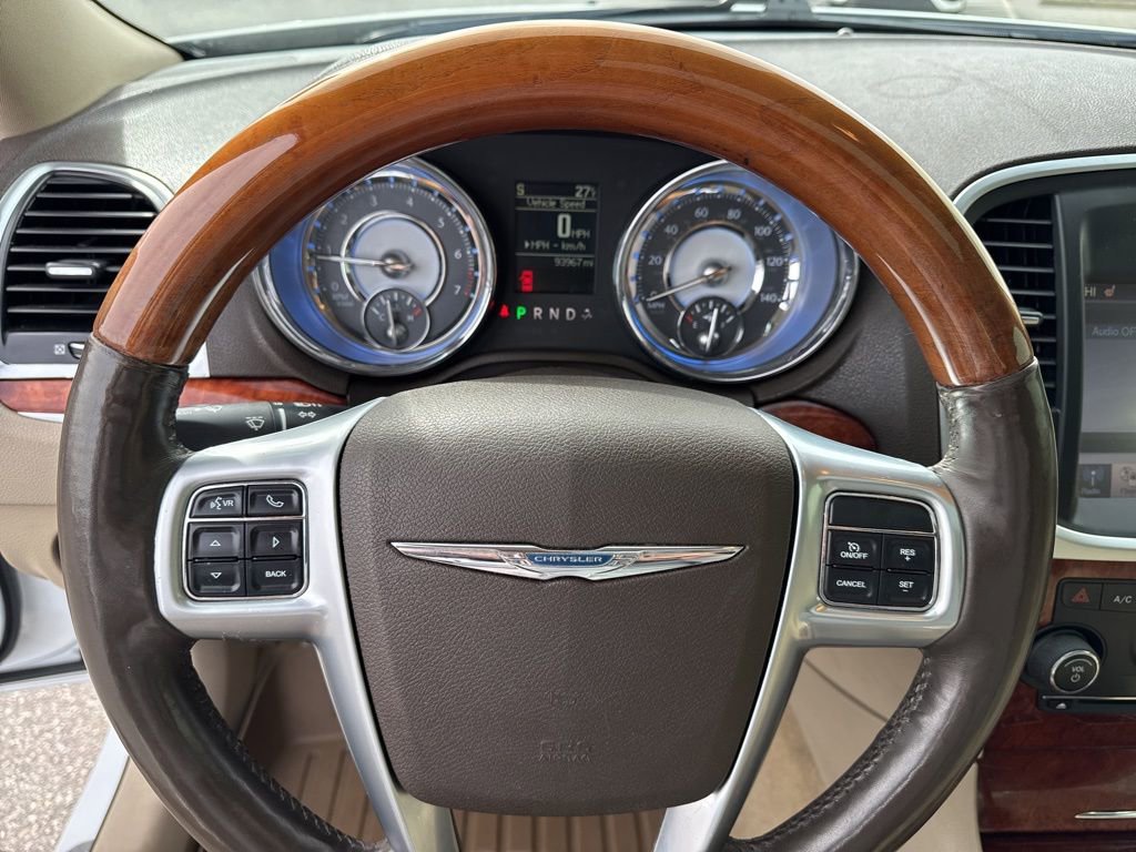 Used 2011 Chrysler 300 Limited w/ Luxury Group image 29