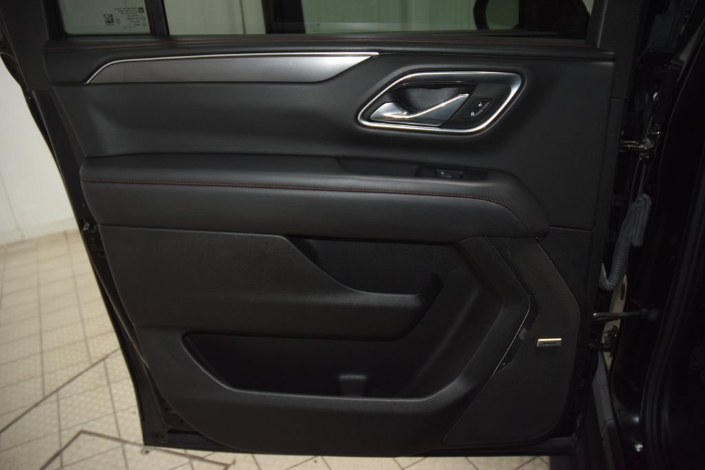 Used 2024 Chevrolet Suburban RST w/ Luxury Package AWD/4WD image 46