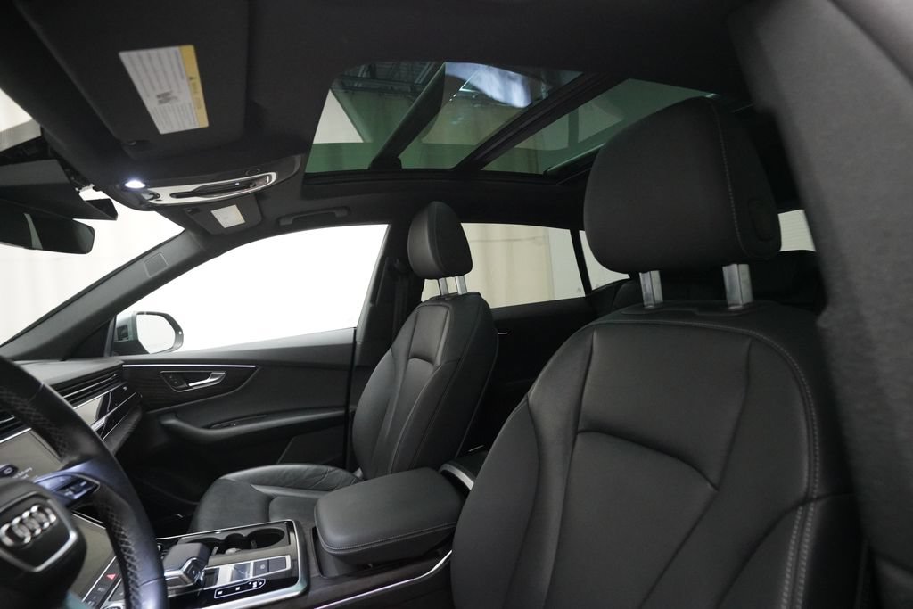 Used 2021 Audi Q8 Premium Plus w/ Premium Plus Package AWD/4WD image 33