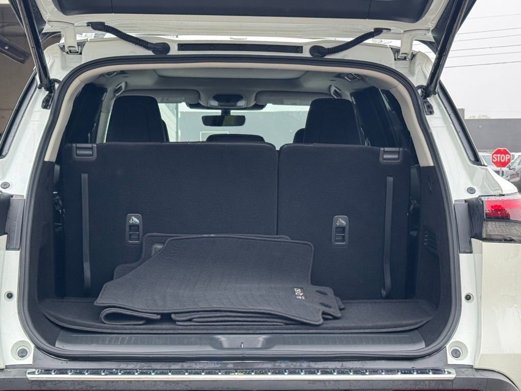 Certified 2025 INFINITI QX60 Luxe w/ Cargo Package image 34