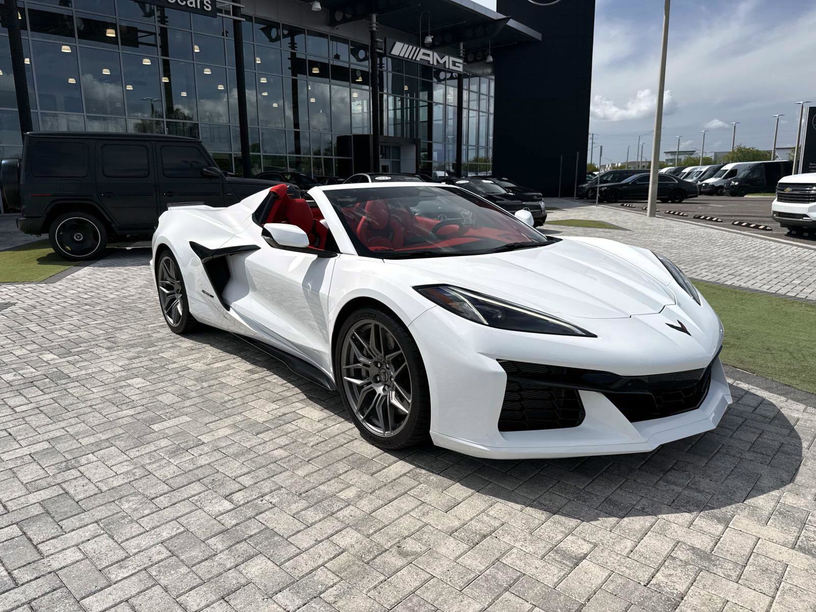 Used 2024 Chevrolet Corvette Z06 RWD image 7