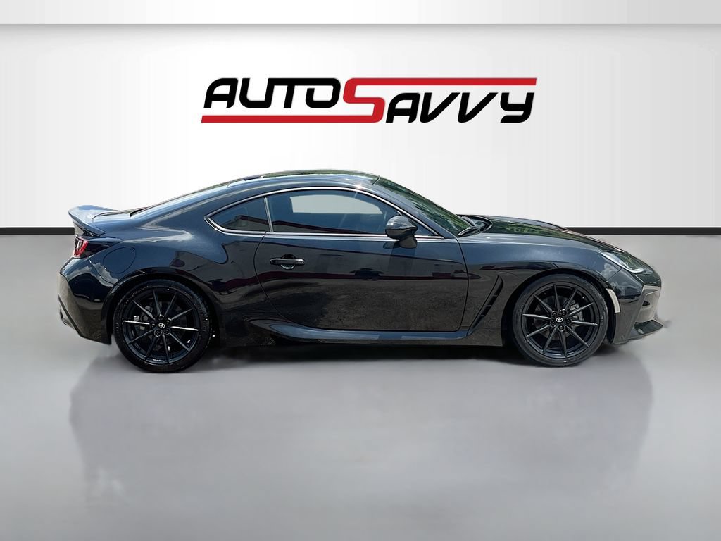 Used 2023 Toyota GR86 Premium w/ ALL Weather Mat Package (TMS) RWD image 8