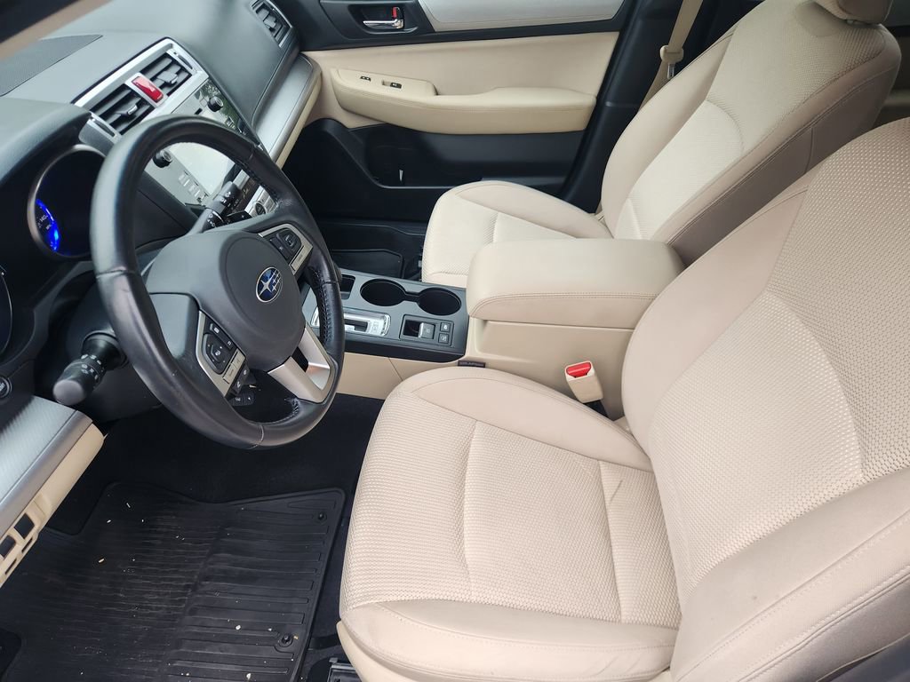 Used 2017 Subaru Outback 2.5i Premium AWD/4WD image 9