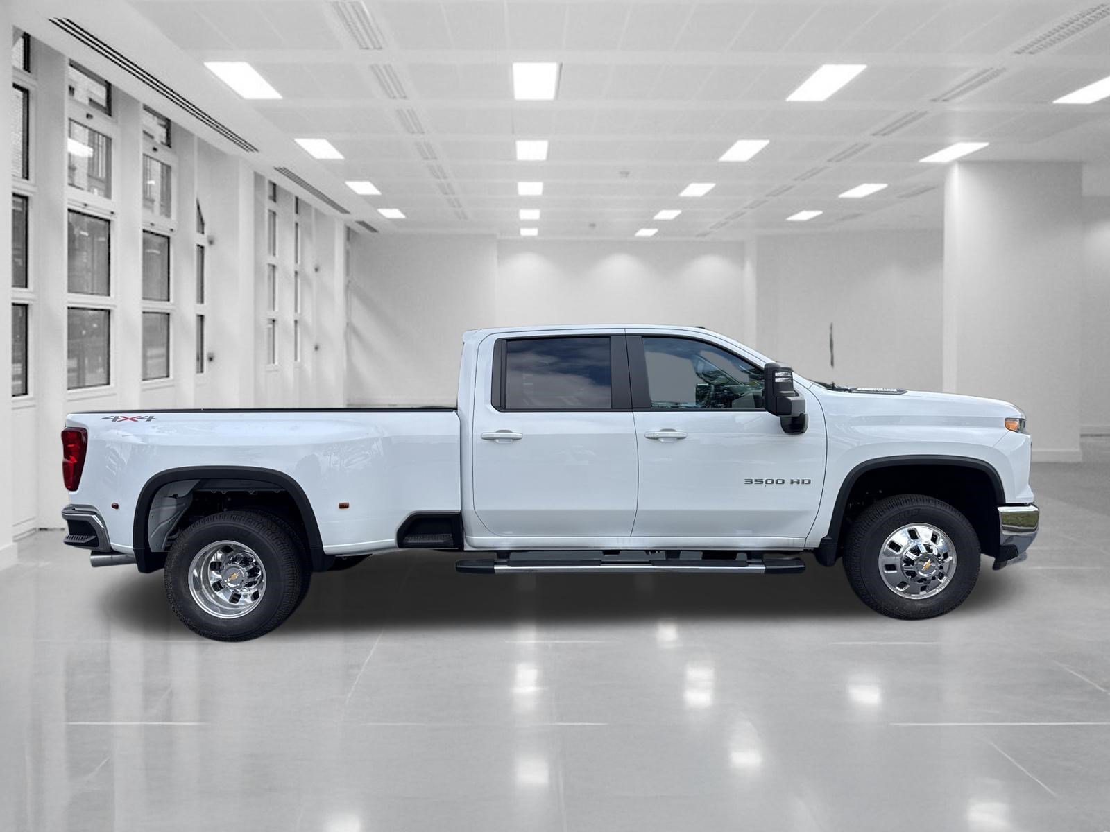 New 2026 Chevrolet Silverado 3500 LT w/ All Star Edition AWD/4WD image 4
