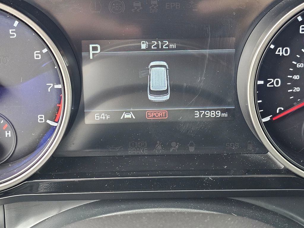 Used 2024 Kia Carnival EX FWD image 26