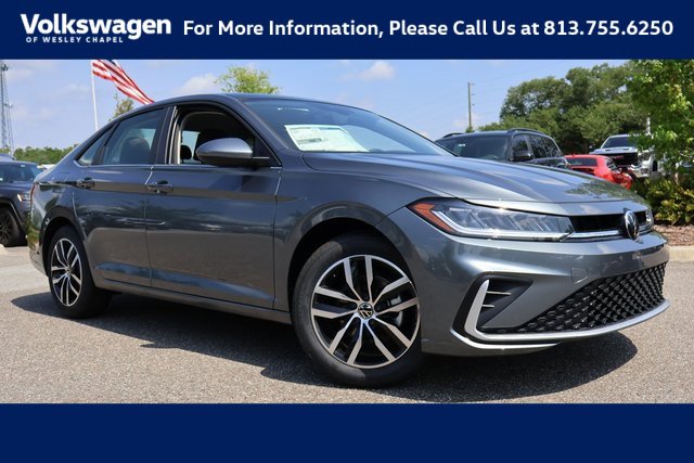 New 2025 Volkswagen Jetta SE image 1