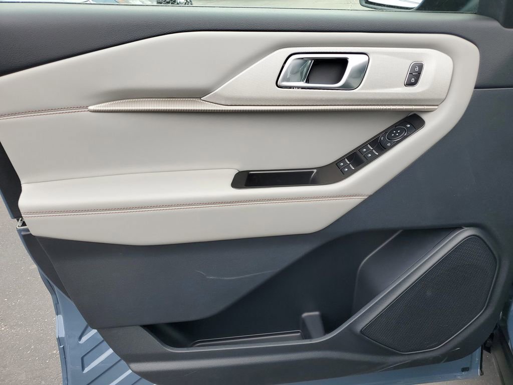 New 2026 Ford Explorer Active image 24