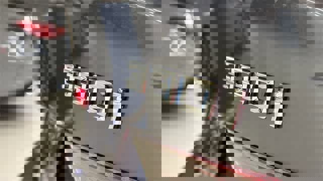 Used 2021 BMW 330i xDrive Sedan w/ Driving Assistance Package image 33