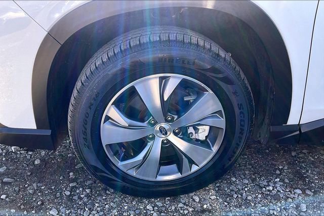 Used 2023 Subaru Ascent Premium w/ Convenience Package image 9