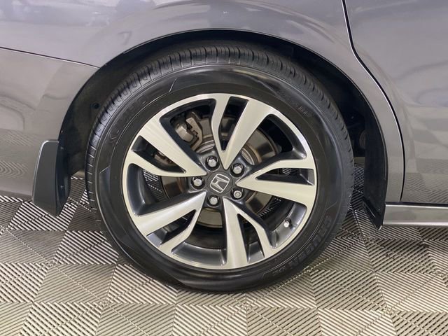 Used 2024 Honda Odyssey Touring image 39