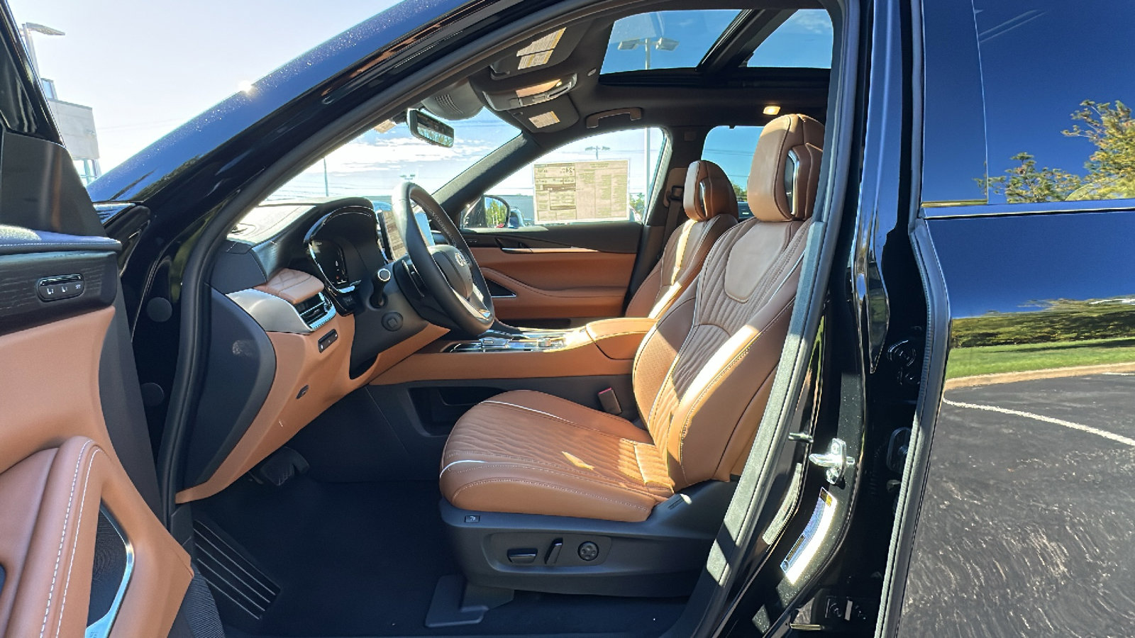 New 2026 INFINITI QX60 Autograph w/ Dark Cargo Package image 7