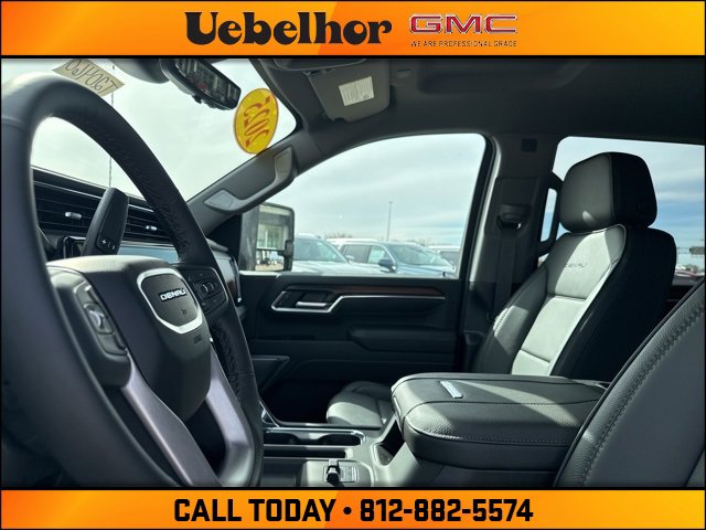 New 2025 GMC Sierra 3500 Denali w/ Technology Package image 21