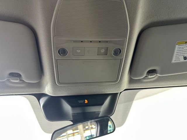 Certified 2025 Nissan Kicks SR image 24