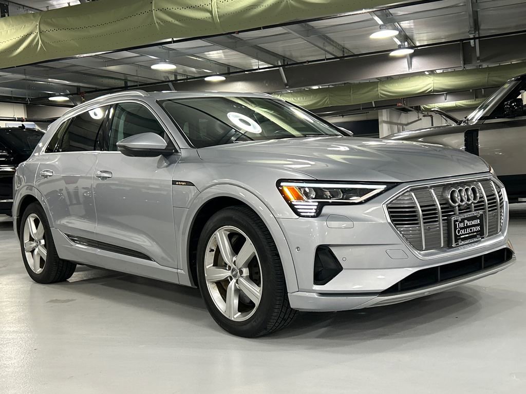 Used 2019 Audi e-tron Premium Plus image 1