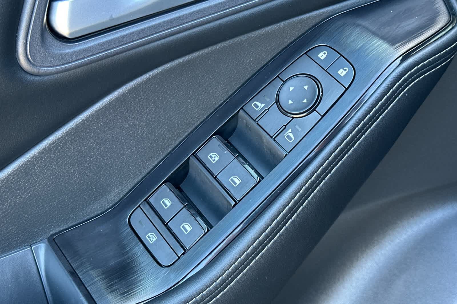 New 2026 Nissan Rogue SV AWD/4WD image 13