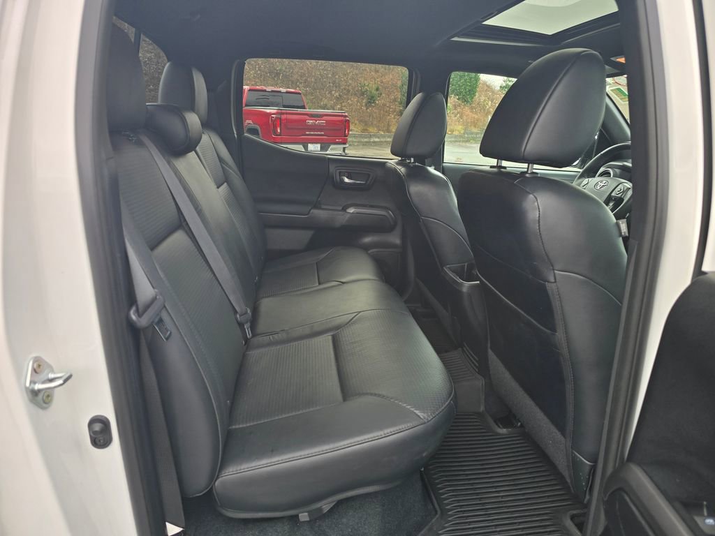 Used 2021 Toyota Tacoma TRD Off-Road w/ TRD Premium Off Road Package image 24