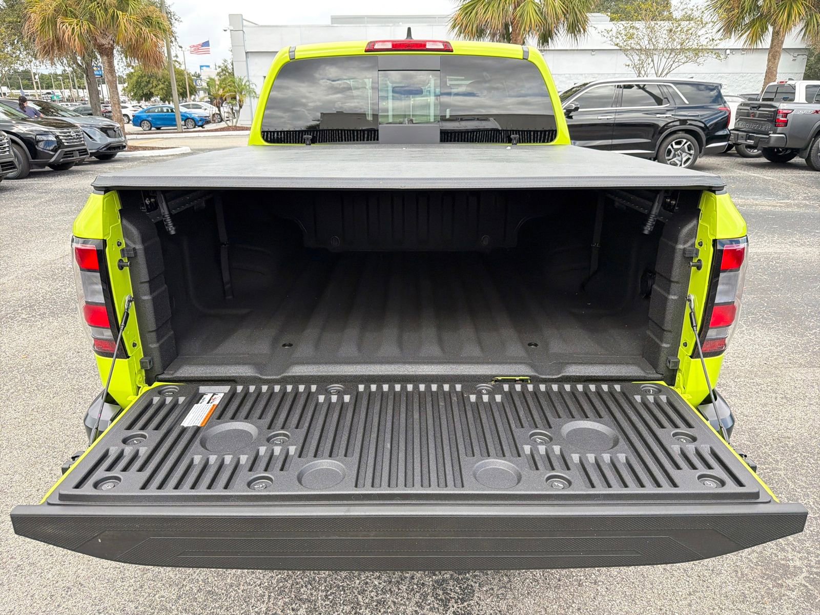 New 2026 Nissan Frontier PRO-4X w/ Pro-4x Convenience Package image 19