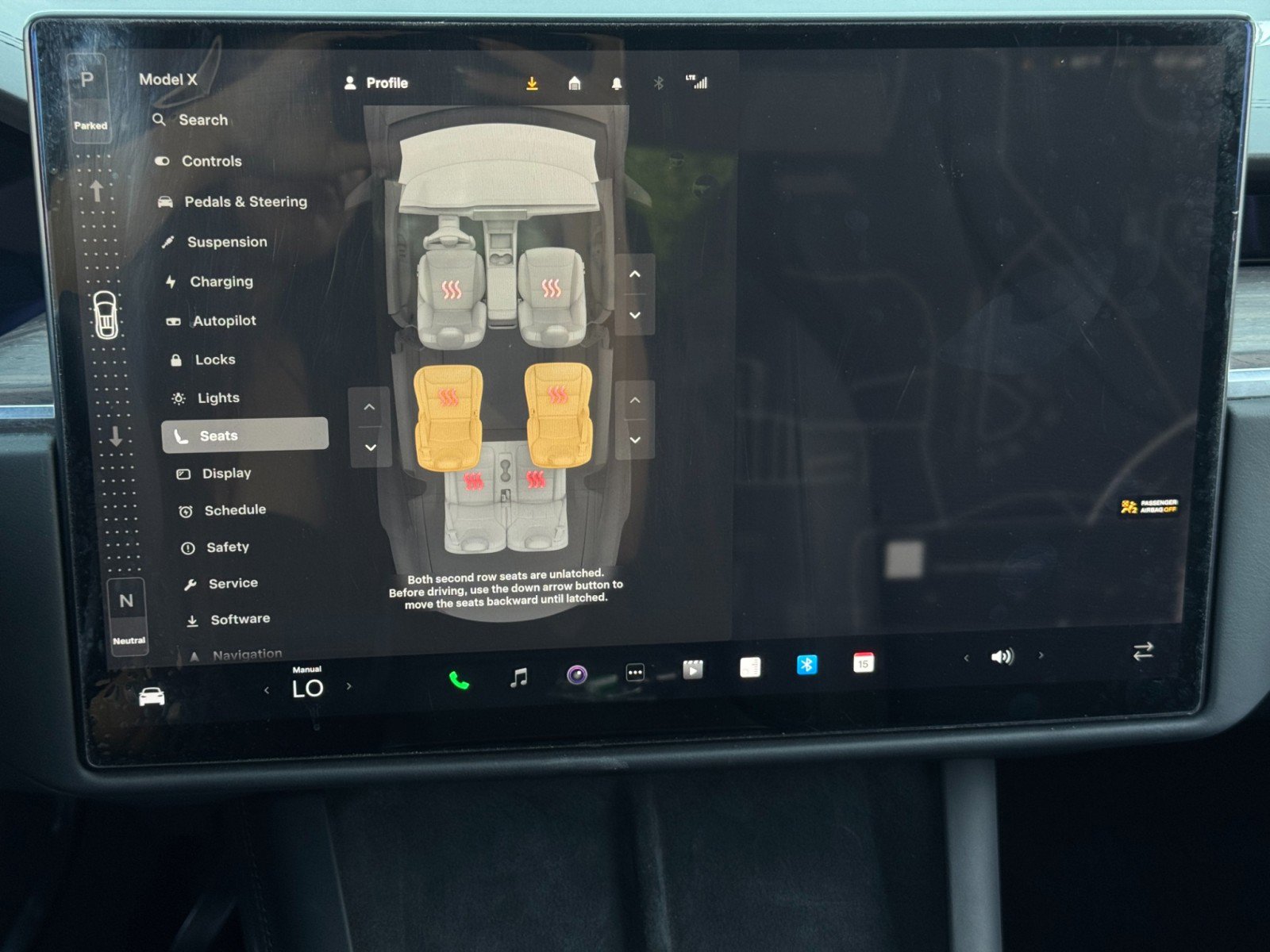 Used 2022 Tesla Model X image 28