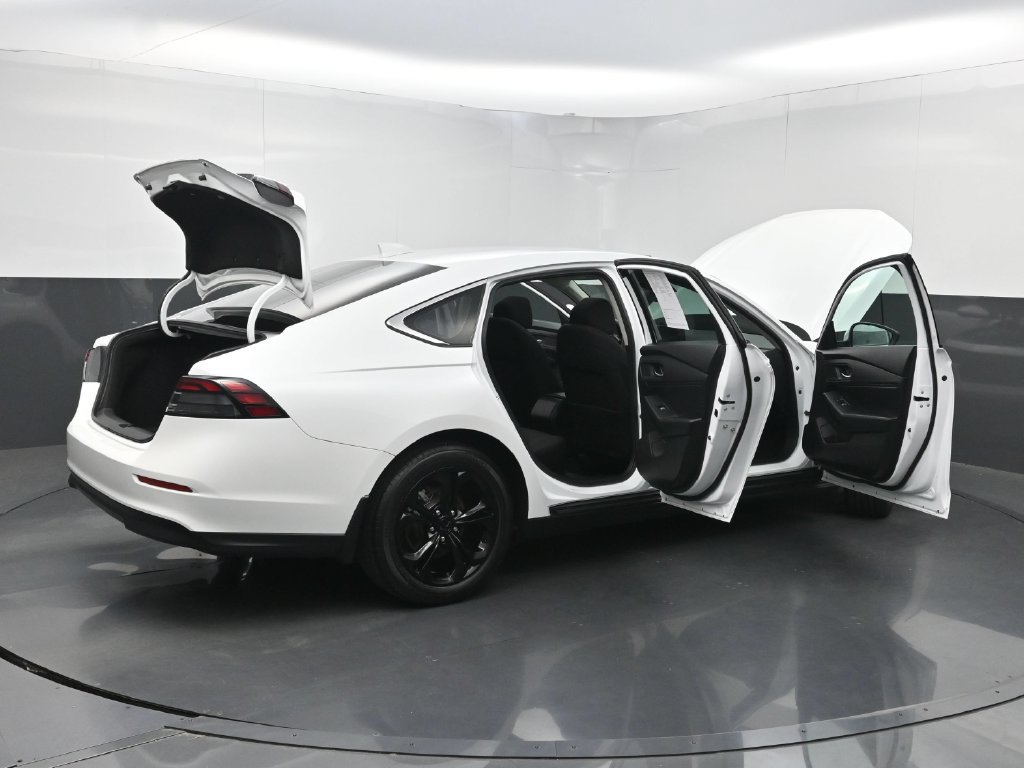 Used 2024 Honda Accord EX image 35