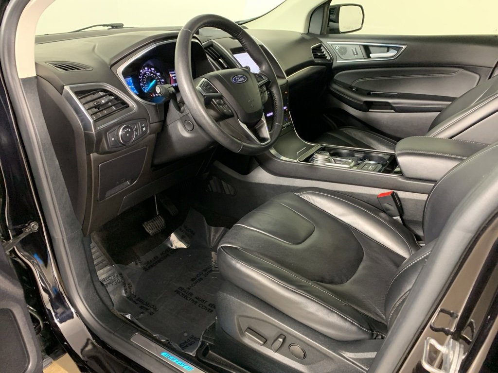 Used 2020 Ford Edge Titanium w/ Equipment Group 301A image 30