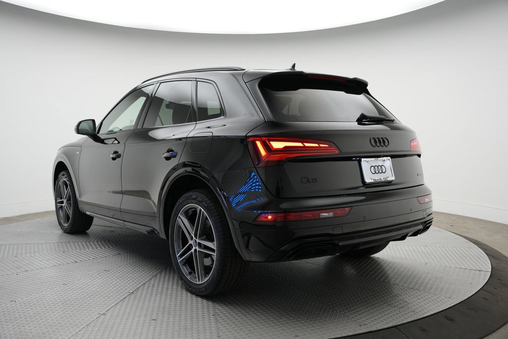 Used 2024 Audi Q5 e Premium Plus w/ Premium Plus Package AWD/4WD image 3