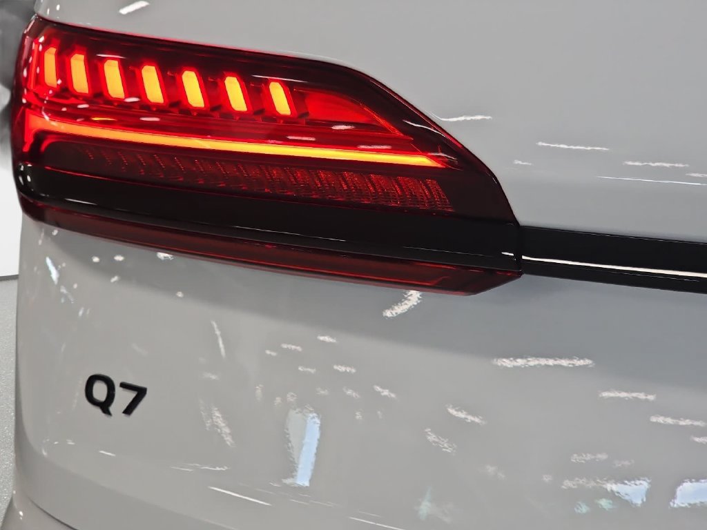 New 2026 Audi Q7 2.0T Premium Plus AWD/4WD image 19
