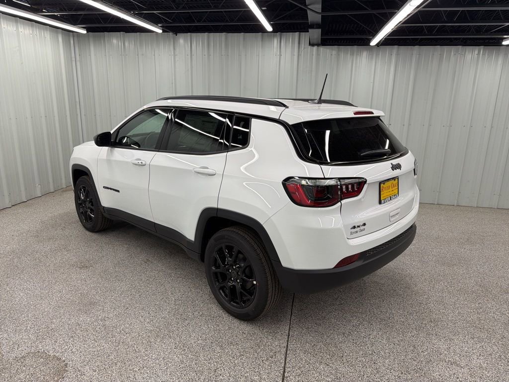 New 2026 Jeep Compass Latitude image 4