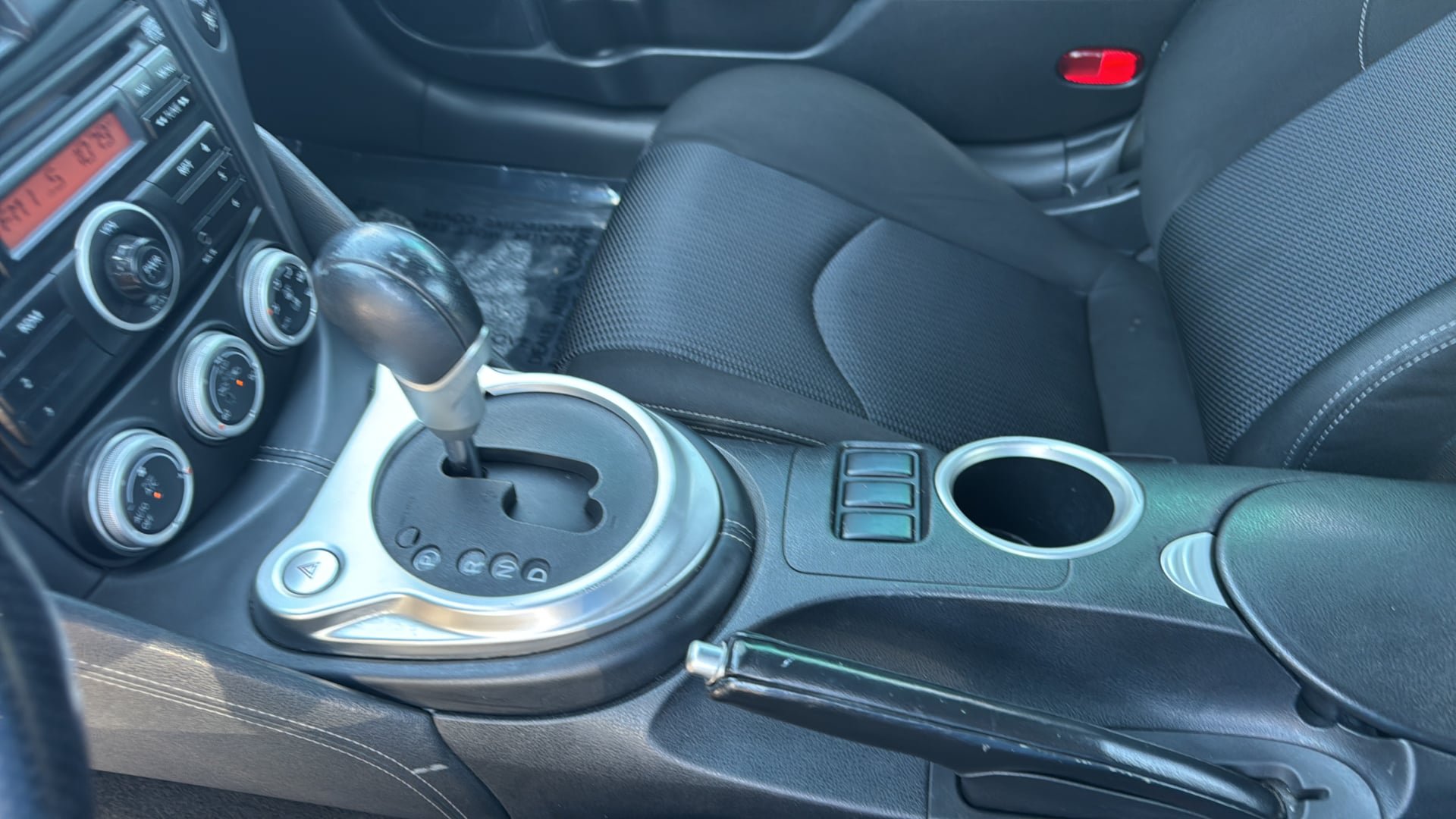 Used 2013 Nissan 370Z Coupe RWD image 26