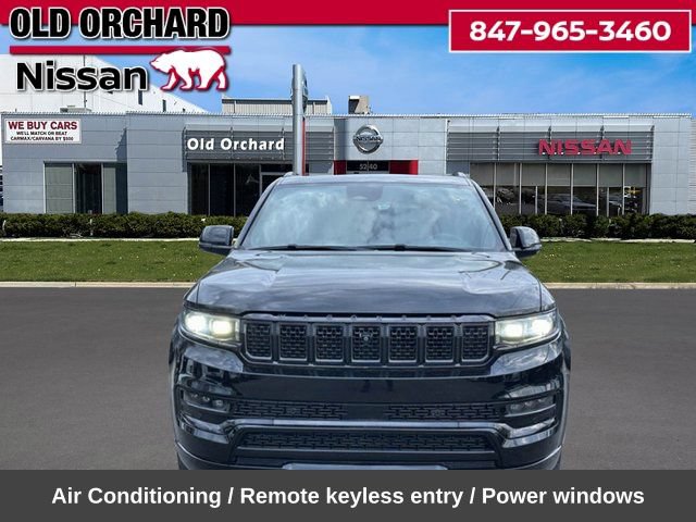 Used 2023 Jeep Grand Wagoneer Series II AWD/4WD image 2