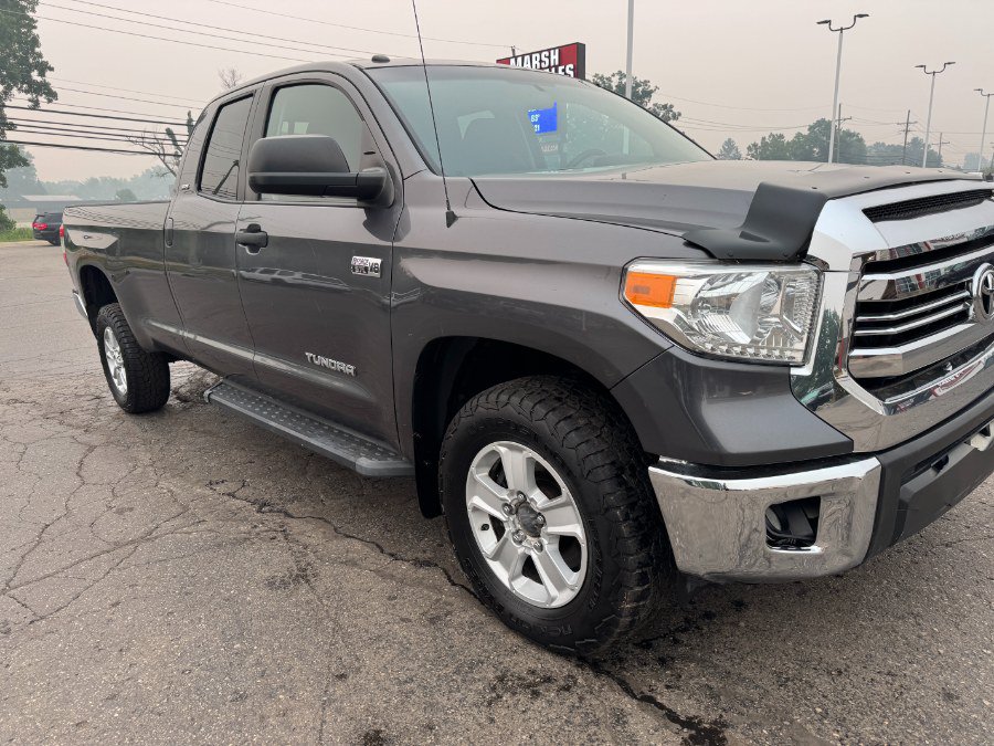 Used 2016 Toyota Tundra SR5 AWD/4WD image 12