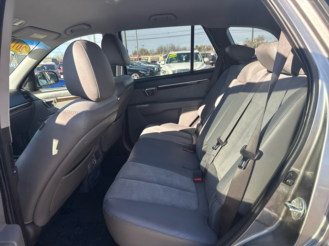 Used 2011 Hyundai Santa Fe SE image 13