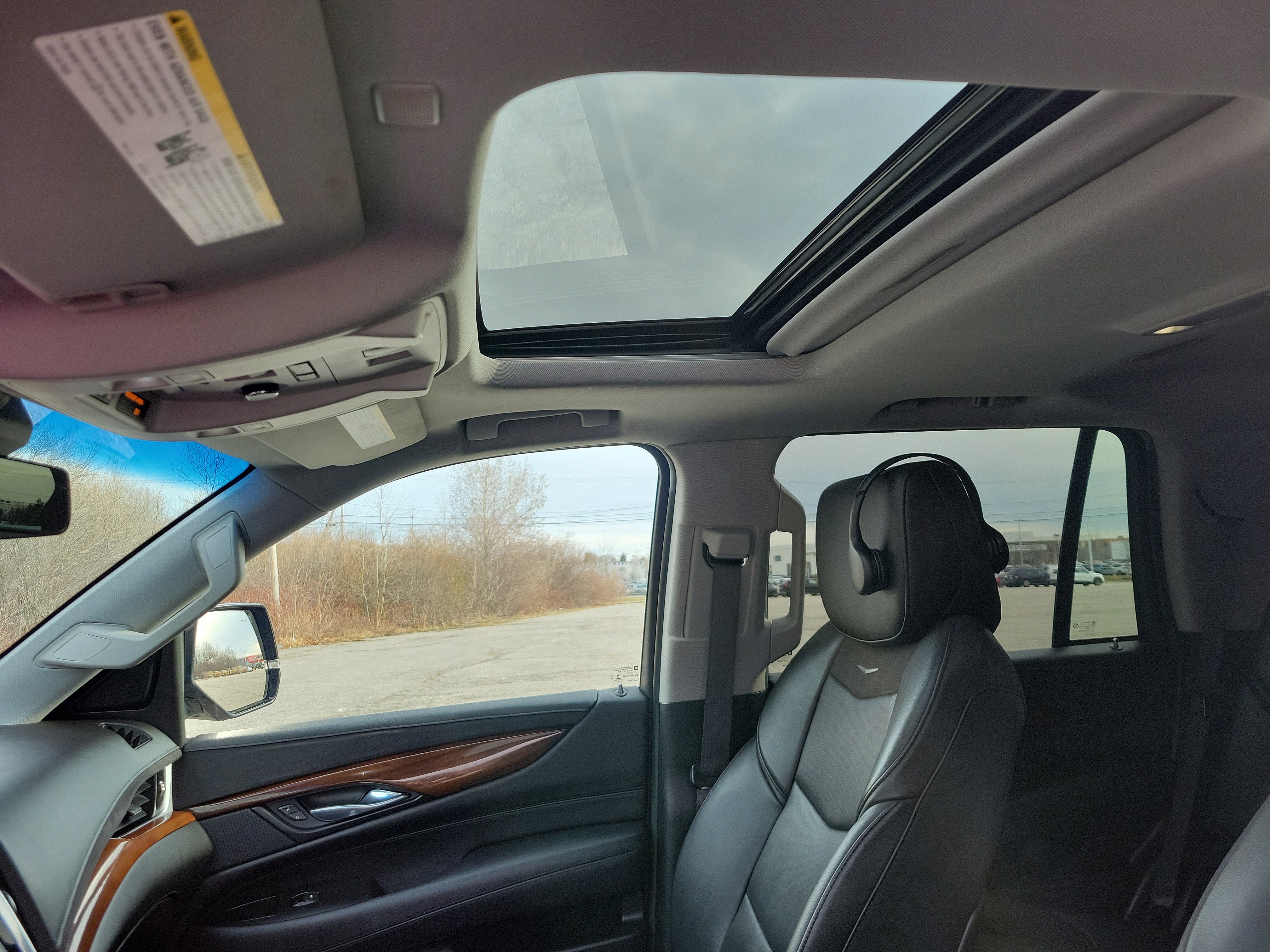 Used 2019 Cadillac Escalade Luxury image 29