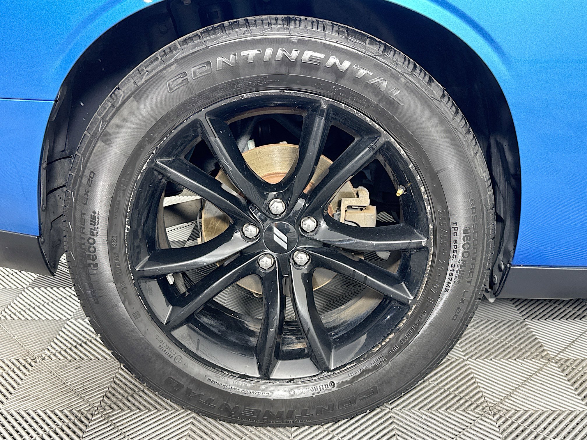 Used 2018 Dodge Challenger SXT w/ Blacktop Package image 27