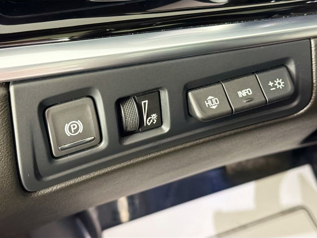 Used 2023 Cadillac XT6 Premium Luxury image 10