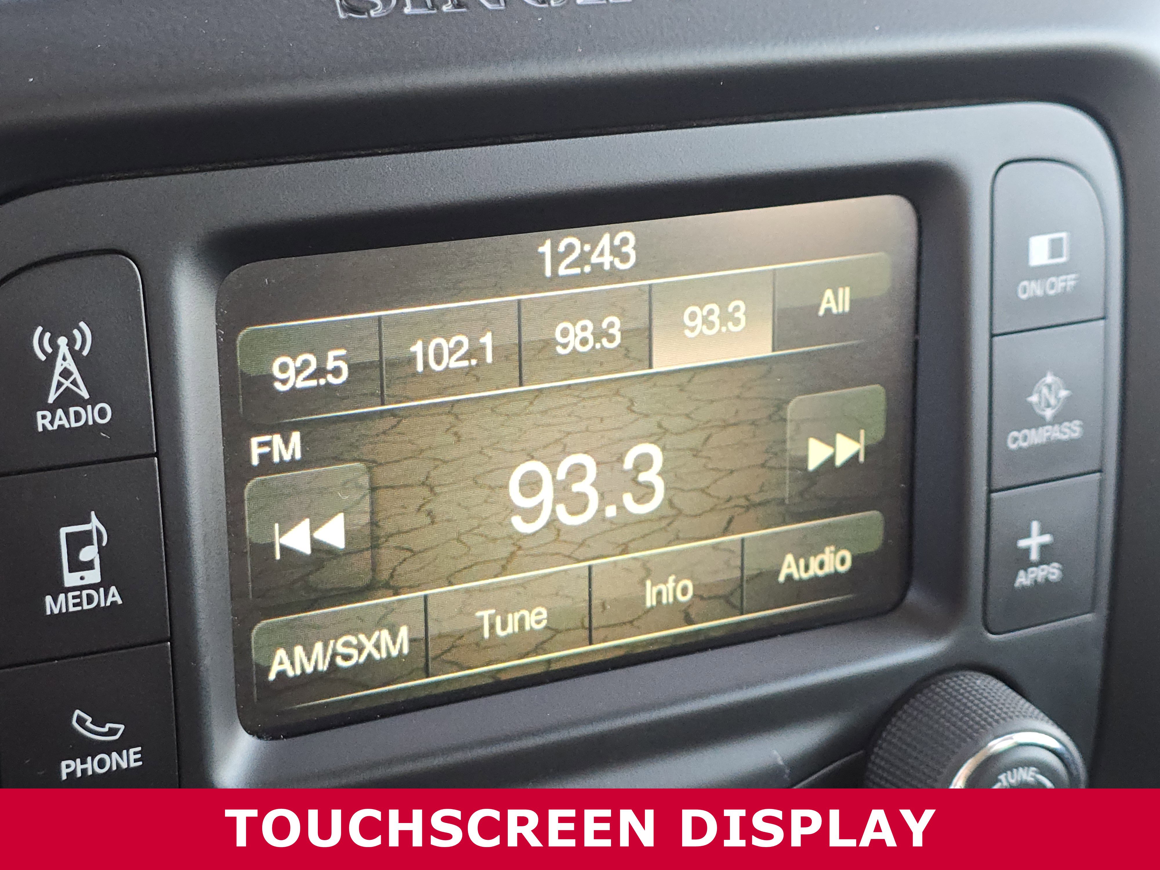 Used 2017 Jeep Renegade Latitude image 5