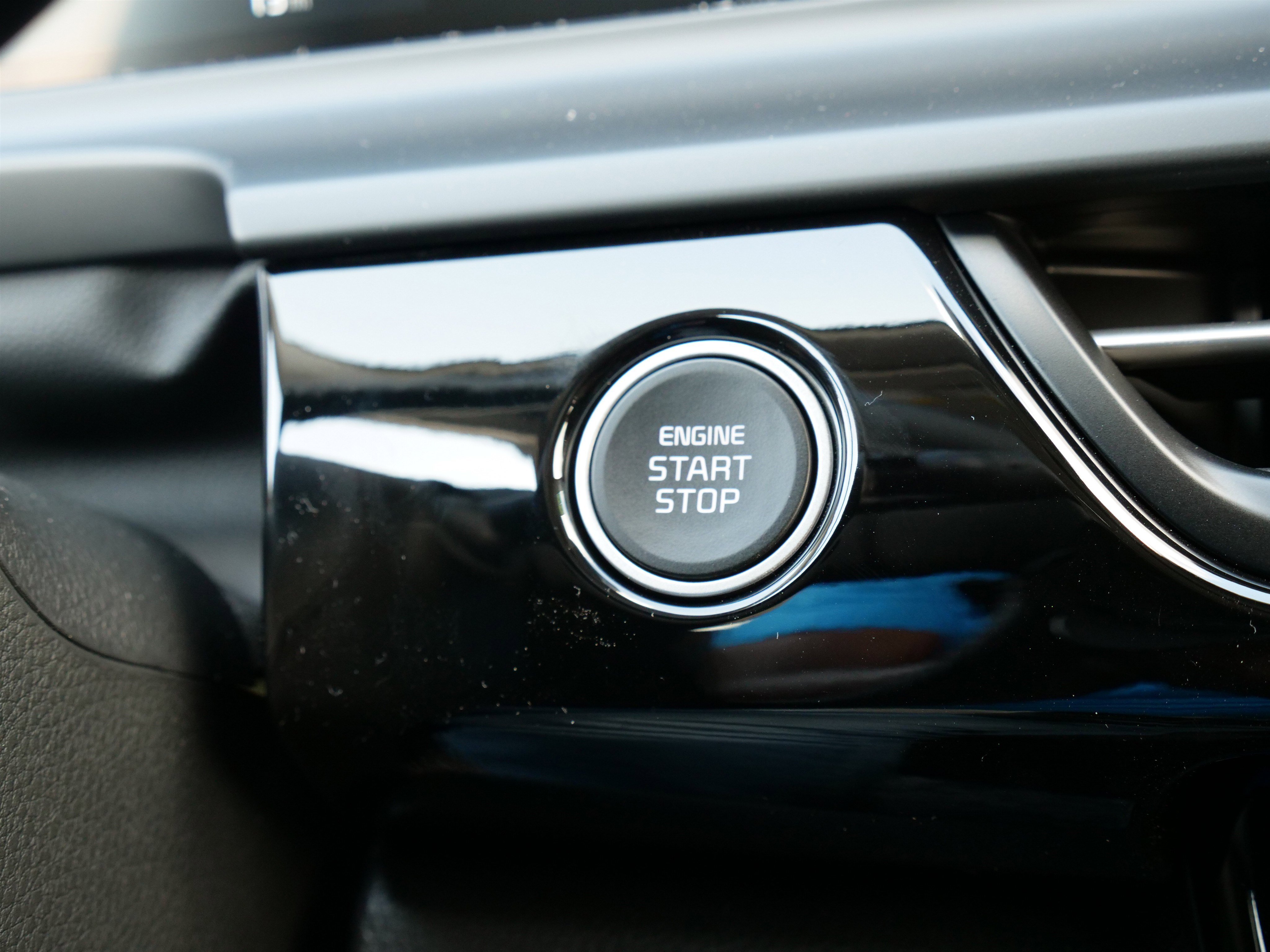 New 2025 Kia Seltos X-Line image 22