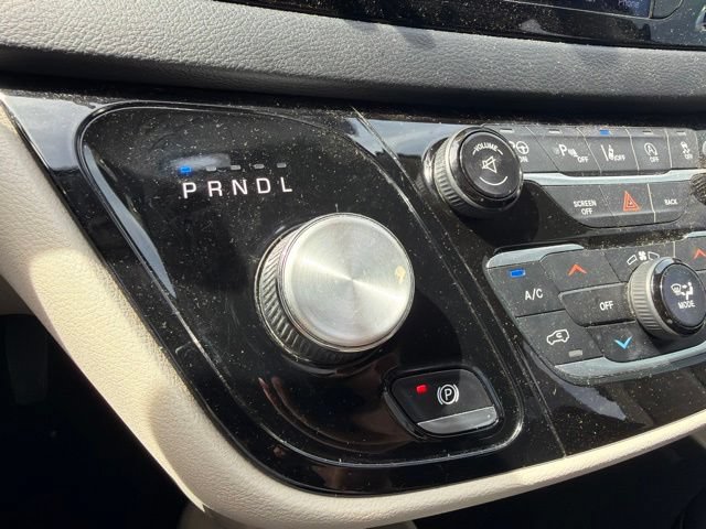 Used 2017 Chrysler Pacifica Touring-L Plus w/ Advanced Safetytec Group FWD image 36
