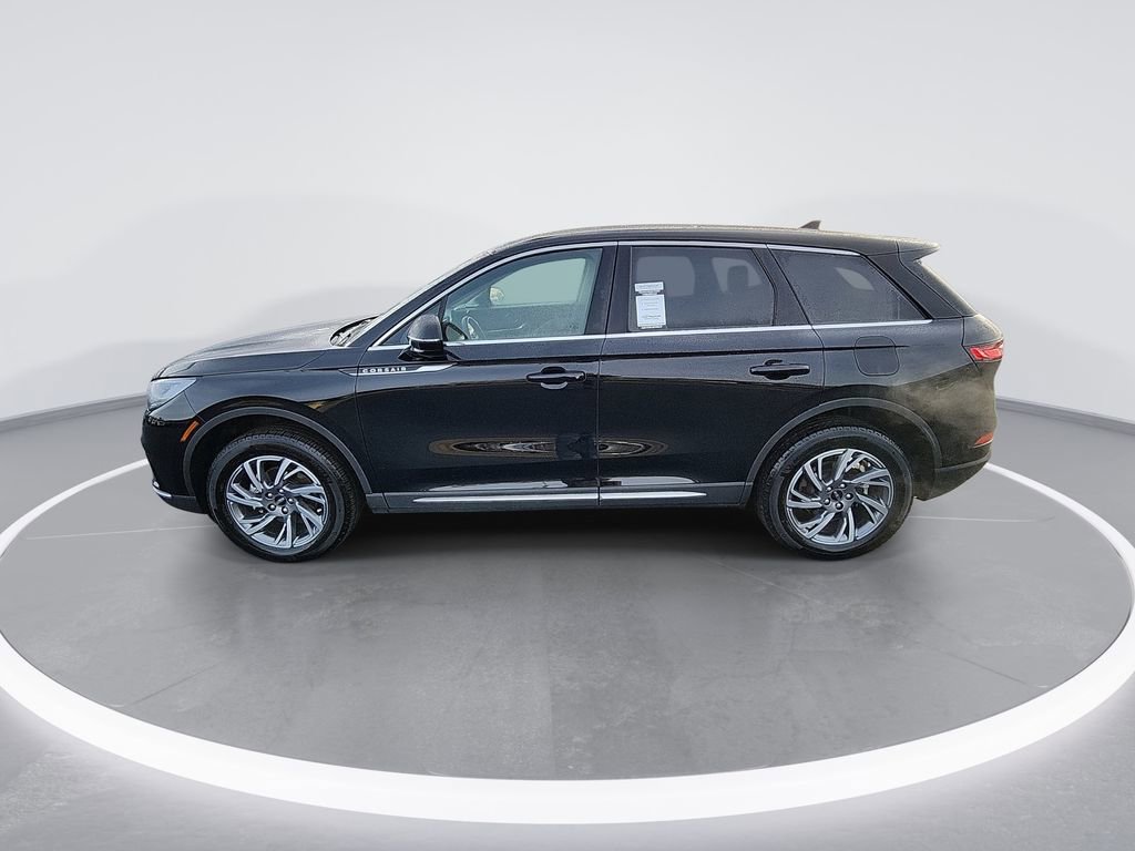 Used 2025 Lincoln Corsair FWD w/ Equipment Group 101A image 5