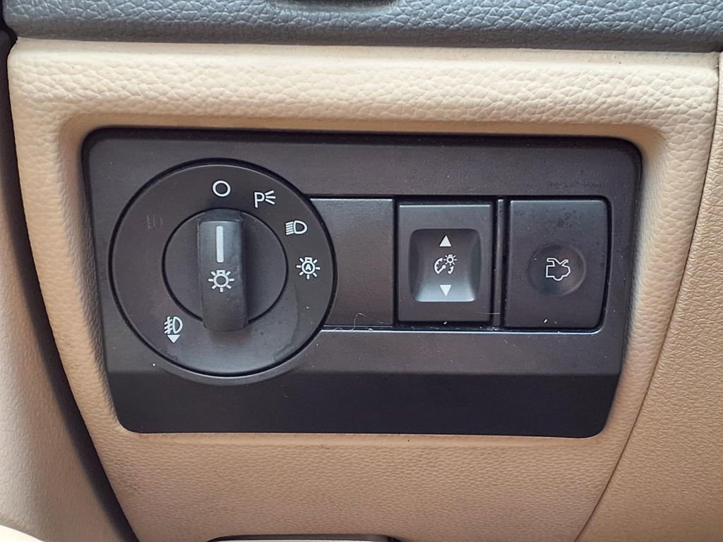 Used 2012 Ford Fusion SEL FWD image 15