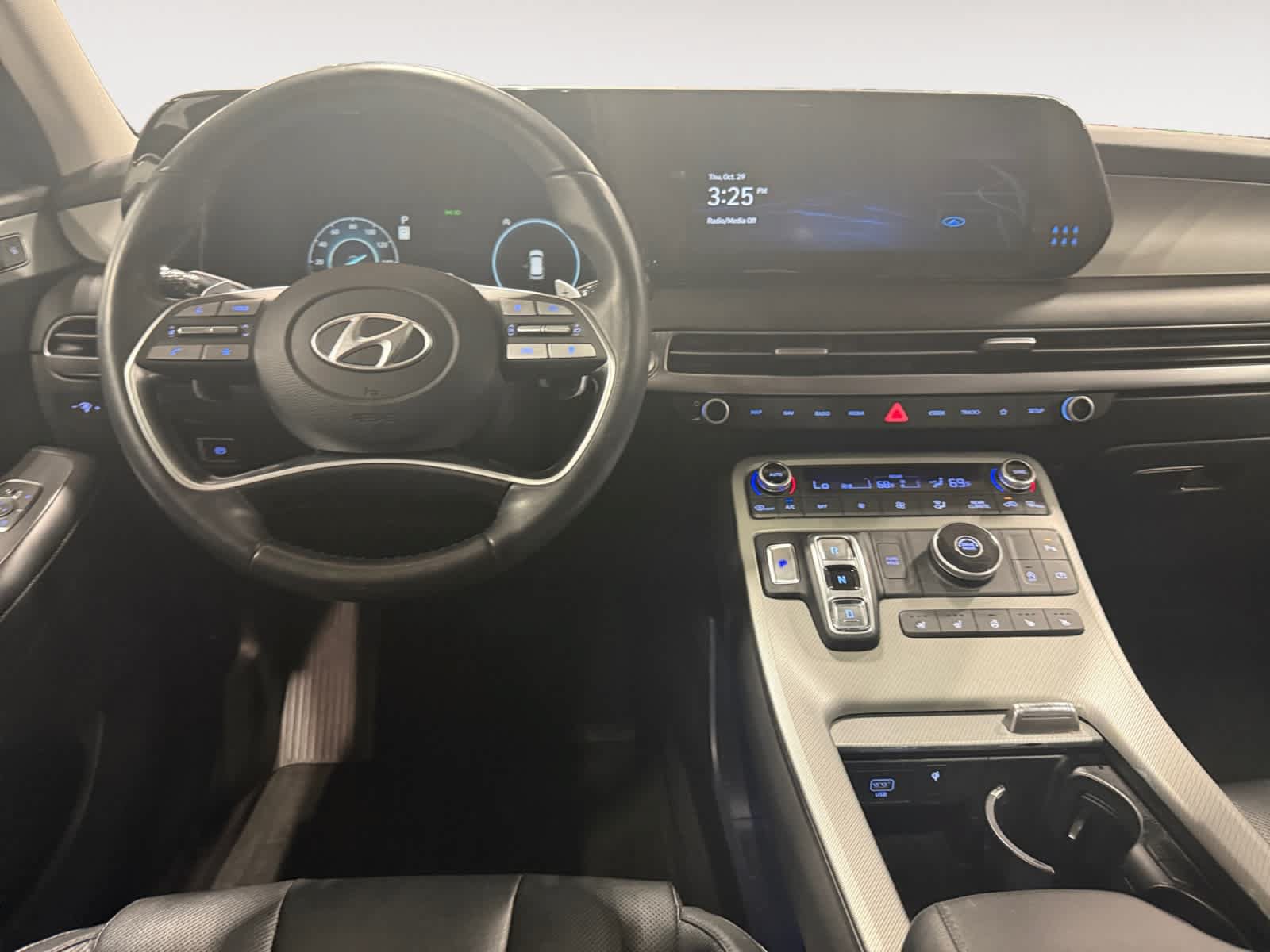 Used 2023 Hyundai Palisade SEL FWD image 11