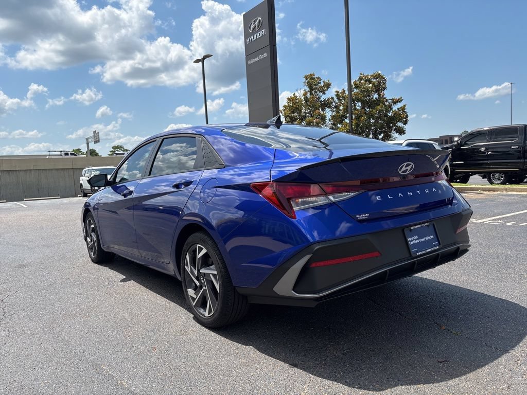 Certified 2025 Hyundai Elantra Sport FWD image 8