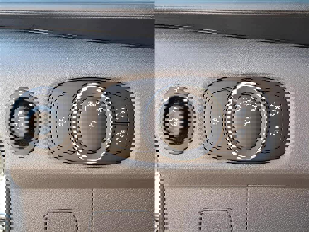 Used 2021 Ford Transit 350 DRW w/ Exterior Upgrade Package image 18