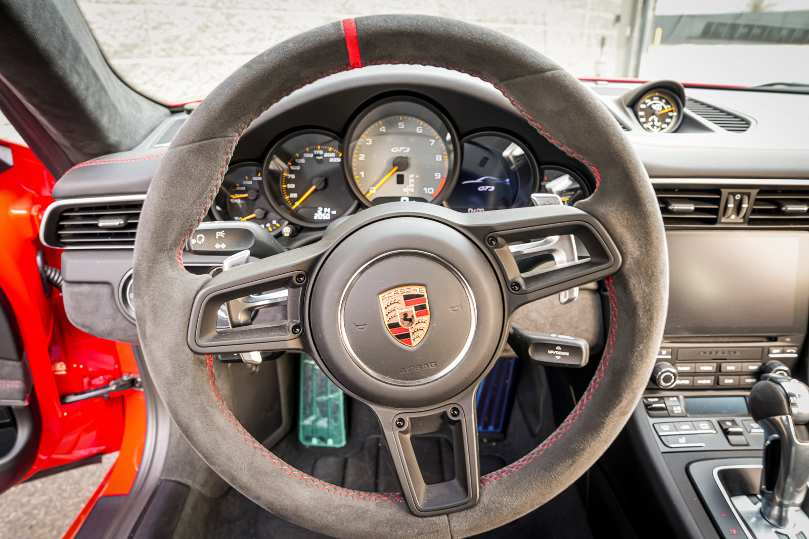 Used 2018 Porsche 911 GT3 RWD image 17