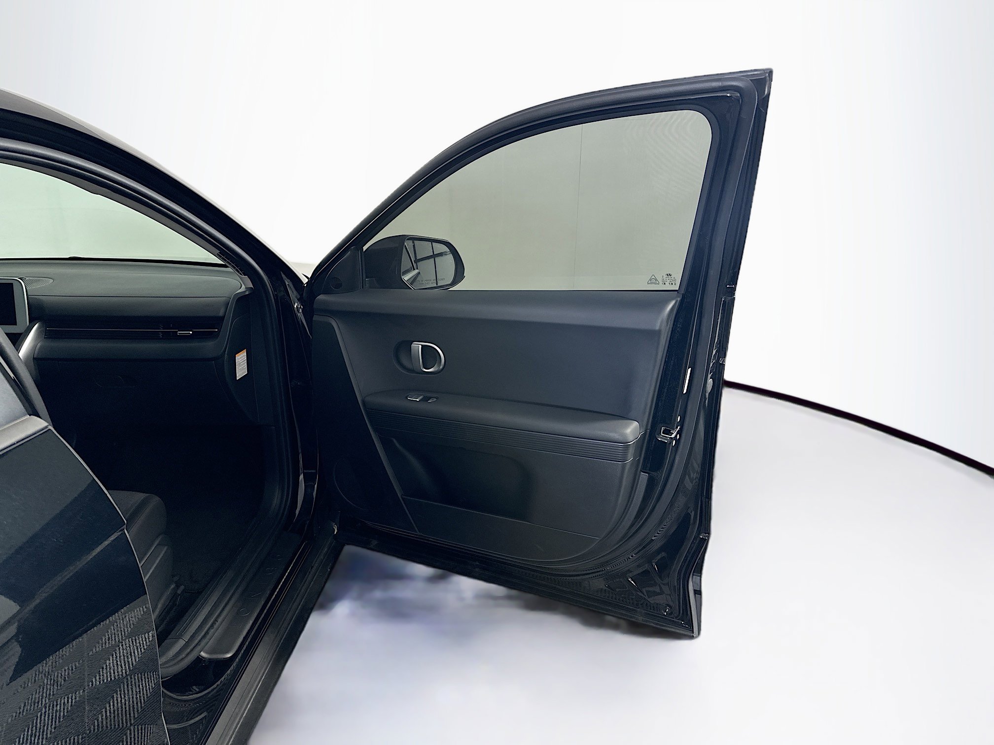 Used 2024 Hyundai Ioniq 5 SEL RWD image 32