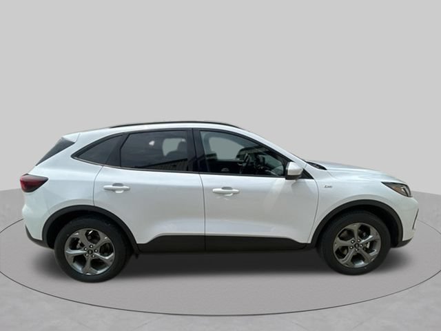 Used 2025 Ford Escape ST-Line Select AWD/4WD image 6