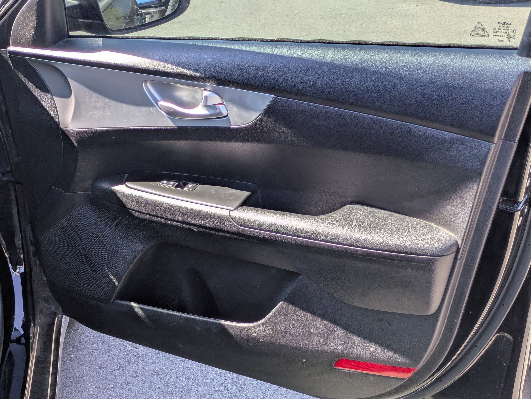 Used 2023 Kia Forte LX image 29