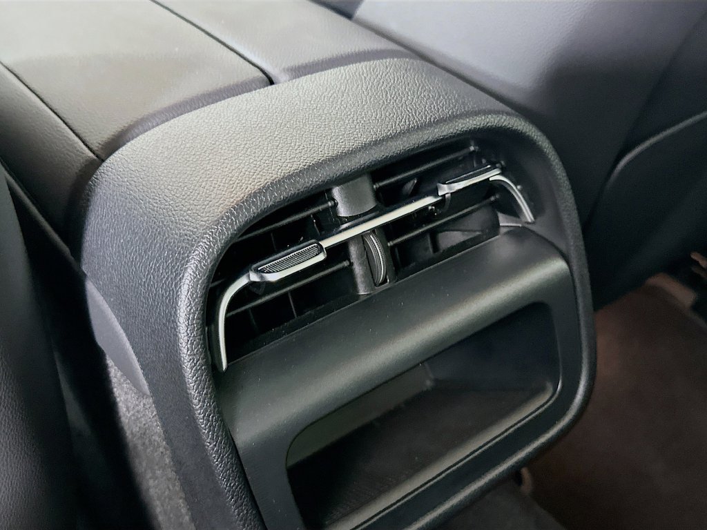 Used 2026 Mercedes-Benz E 350 4MATIC Sedan image 34